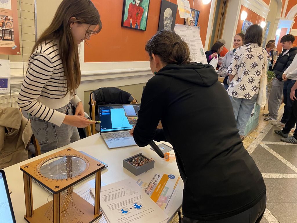 Explorare prin experiment: MeJ Makers la Concursul Internațional de Matematică&nbsp;Experimentală