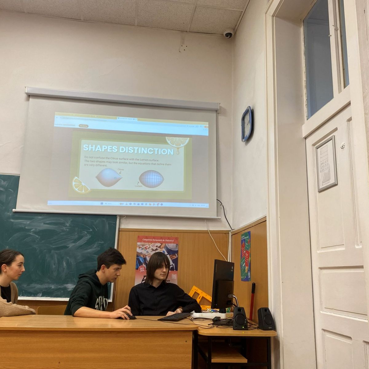 MeJ Makers dă formă&nbsp;ecuațiilor